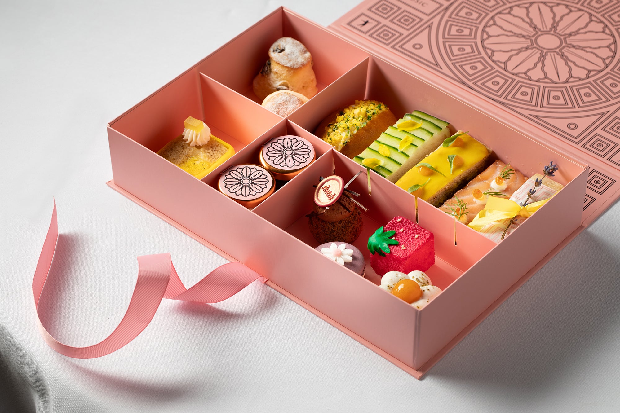 Load image into Gallery viewer, sketch in BloooMMmm... Afternoon Tea
